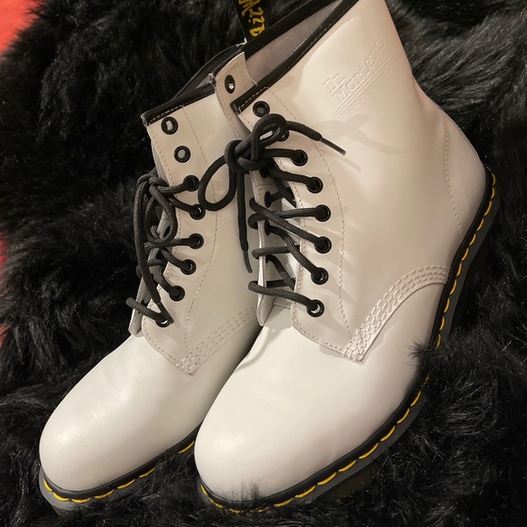 Dr Martens 1460 8 eye white leather s10 NEW IN BOX - Picture 9 of 10